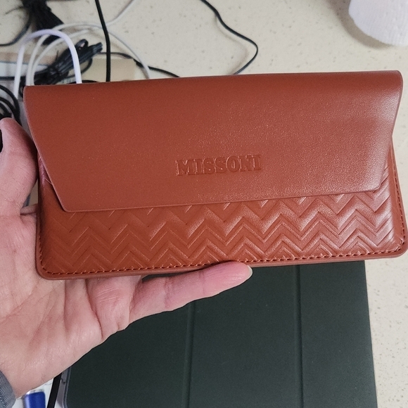 - Missoni Brown Textured Leather Sunglasses Case‎ Pouch - Picture 1 of 1